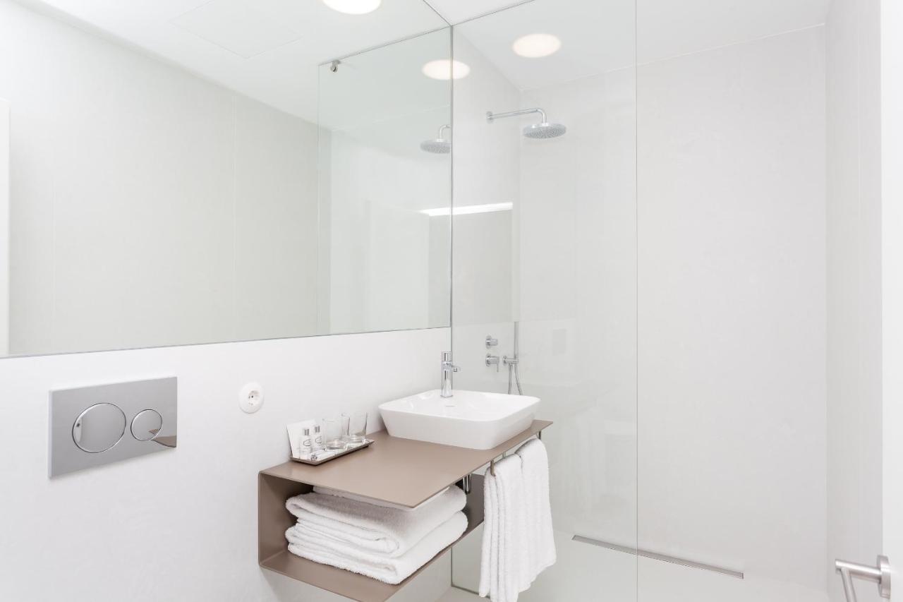 S.Bento Residences Porto Luaran gambar